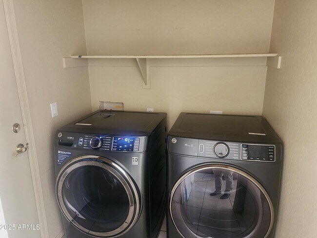 Building Photo - 19417 N 7th Dr