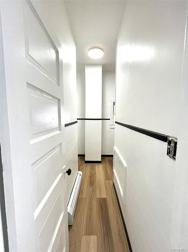 Building Photo - 7 Law St