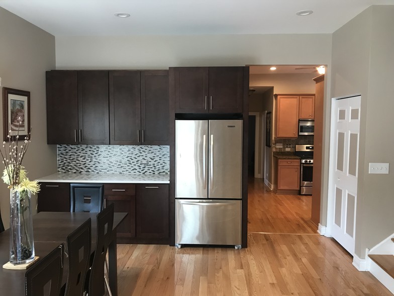 Building Photo - 4545 Lawndale Ave