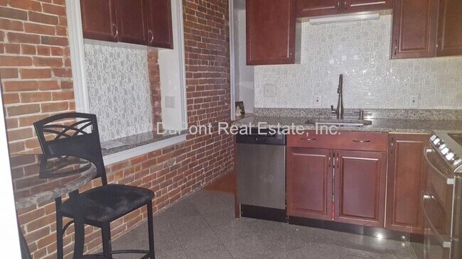 Building Photo - 2 bedroom in Boston MA 02113