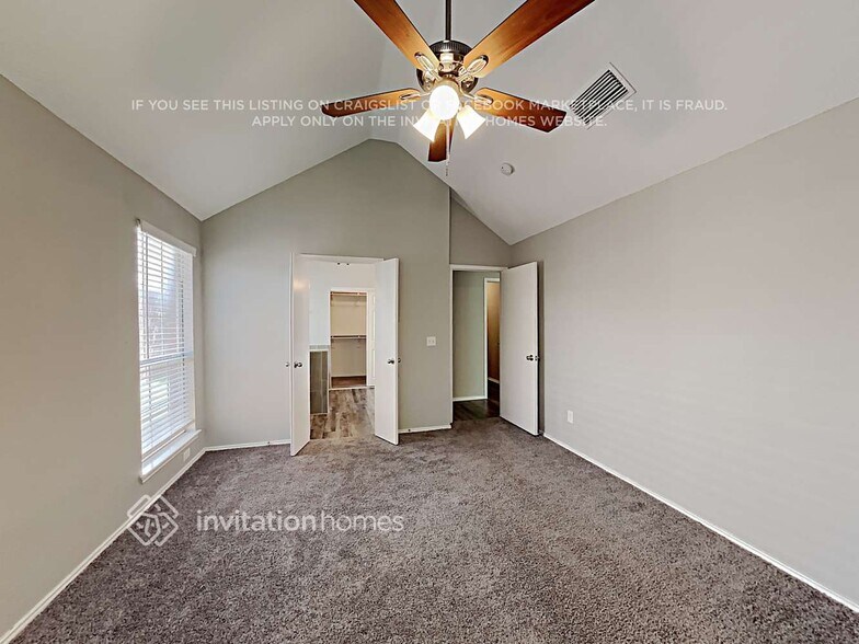 Building Photo - 2605 Centenary Dr