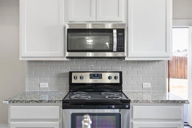 Building Photo - 221 Ancellotta Wy