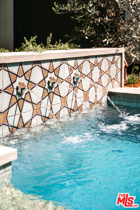 Building Photo - 3787 Glenfeliz Blvd