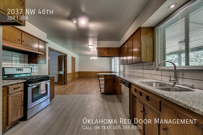 Building Photo - 2037 NW 46th-