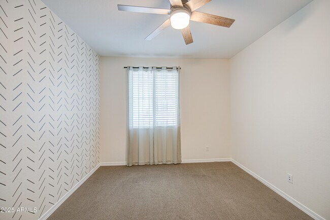 Building Photo - 9856 E Palladium Dr