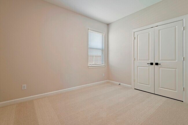 Building Photo - 1107 Campside Dr