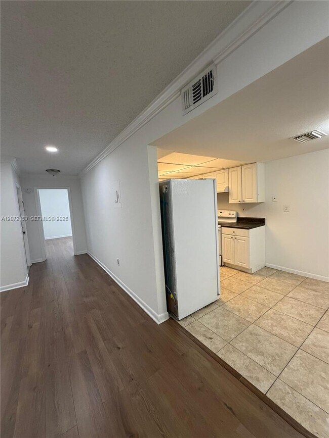 Building Photo - 11101 Royal Palm Blvd