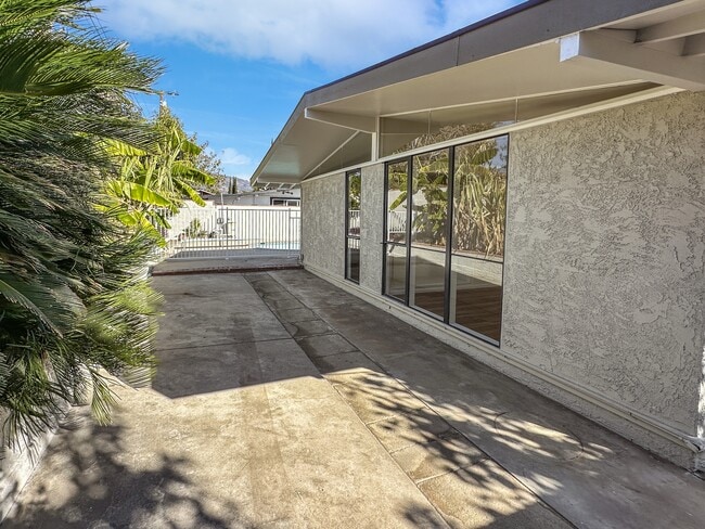 Building Photo - 1115 N Brand Blvd