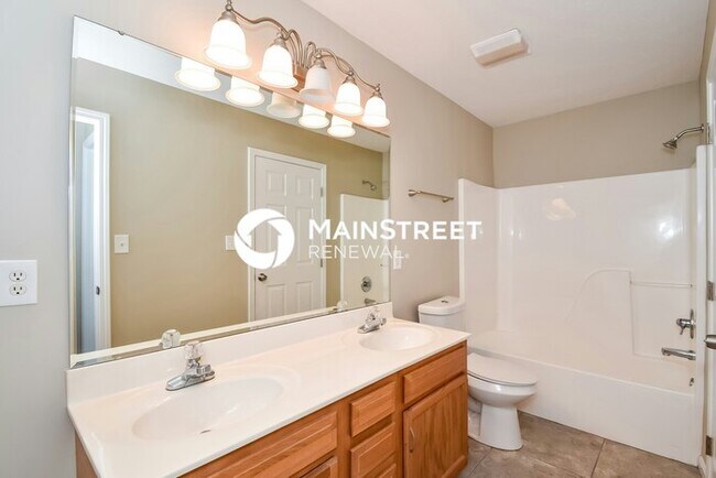 Building Photo - 3 Bedroom Pet-Friendly Home in Louisville,...