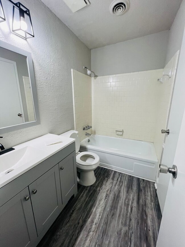 Building Photo - Coming soon