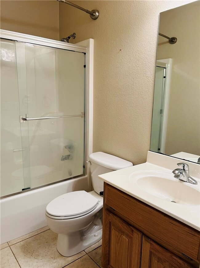 Building Photo - 15 Mills Dr