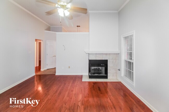 Building Photo - 8672 Eagle Dr