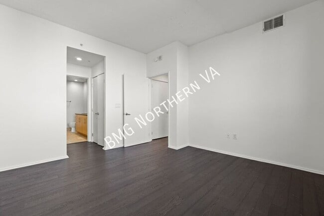 Building Photo - 3409 Wilson Blvd