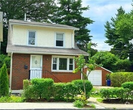 Building Photo - 44 Fisher Ave