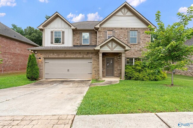 Primary Photo - 7206 Dorchester Dr SE
