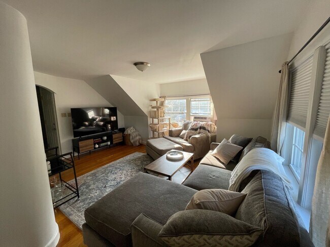 Living Room - 59 Maybrook Ave