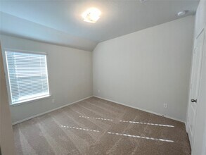 Building Photo - 3210 Aster Mdw Wy