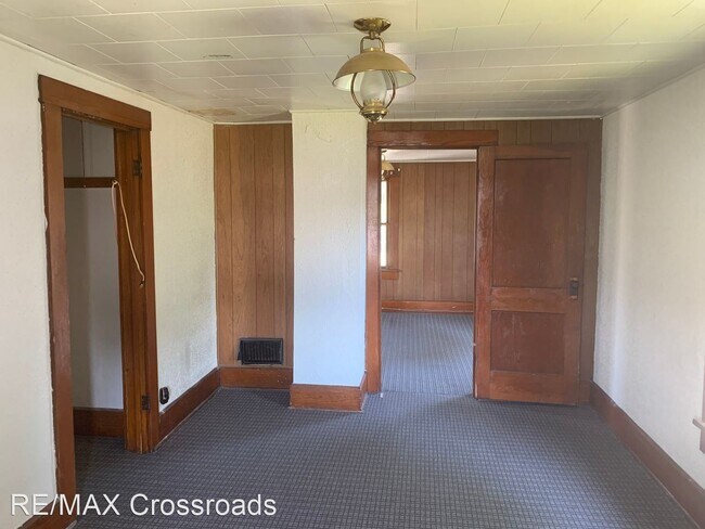 Building Photo - 2 br, 1 bath House - 423 Union Avenue