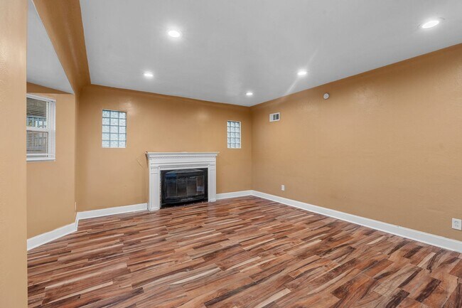 Building Photo - Newly Renovated 4-Bedroom Home | Riverview...