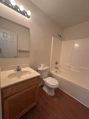 Building Photo - 121 Simmental Ln