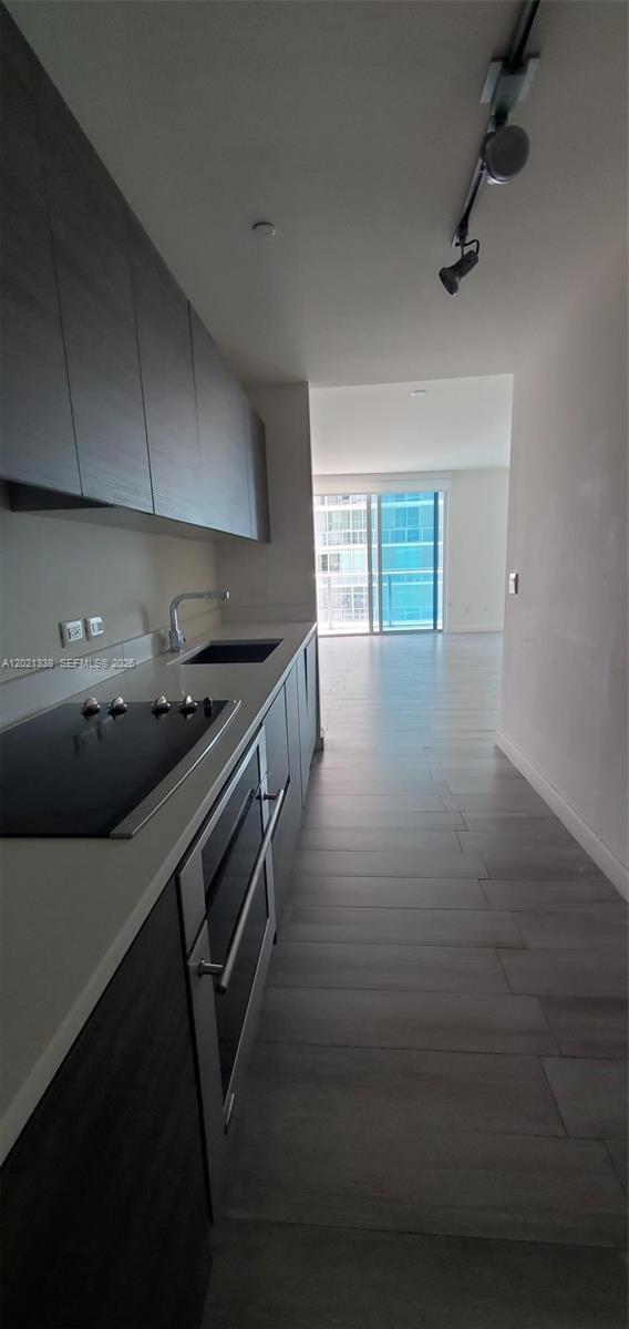 Building Photo - 1100 S Miami Ave