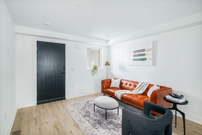 Building Photo - Hagert Street Estates