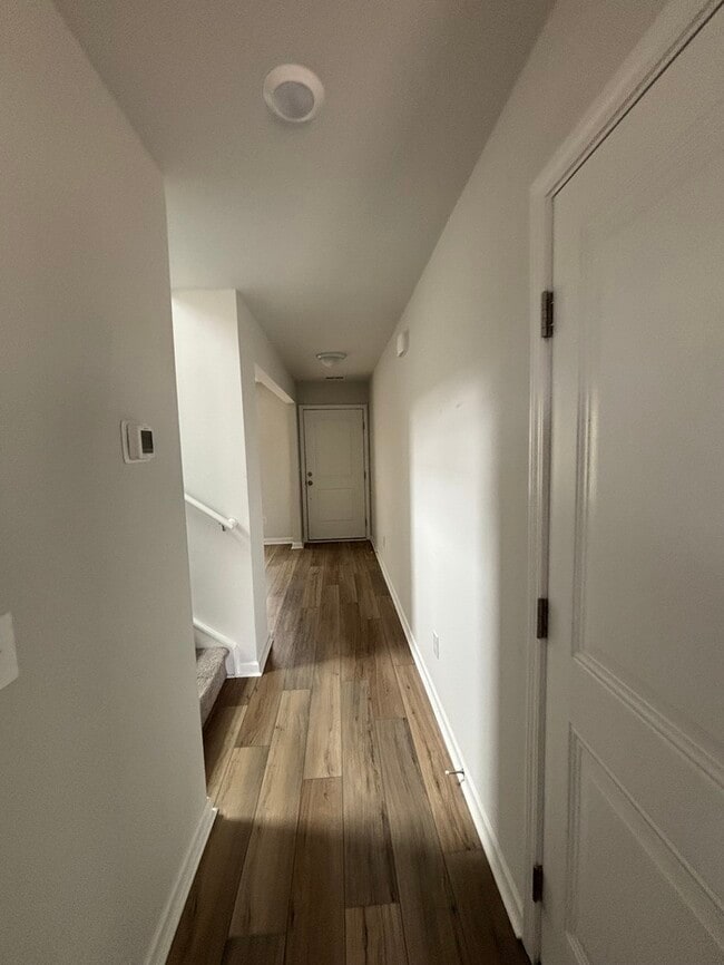 Building Photo - 364 Hardwick Dr