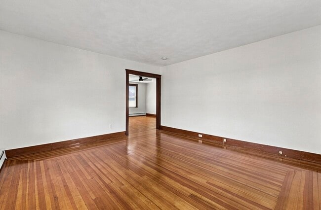 Building Photo - 84 Margin St