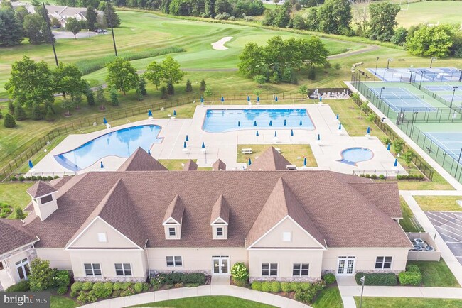Building Photo - 120 Medinah Dr