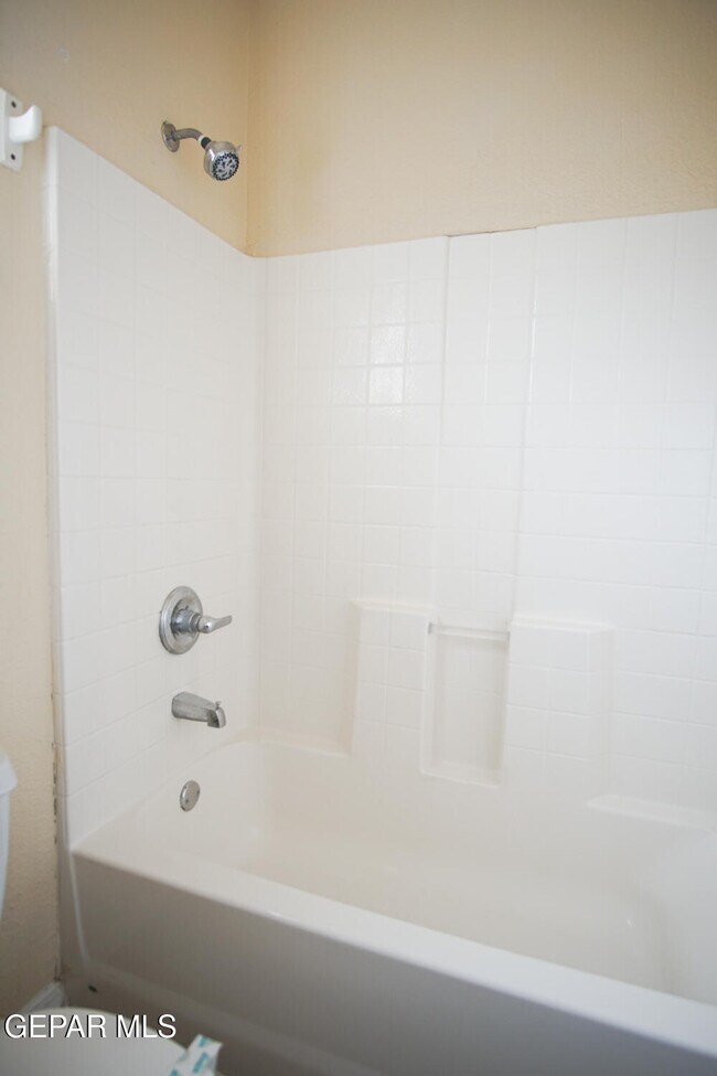 Building Photo - 5904 Cielo Del Rey Pl