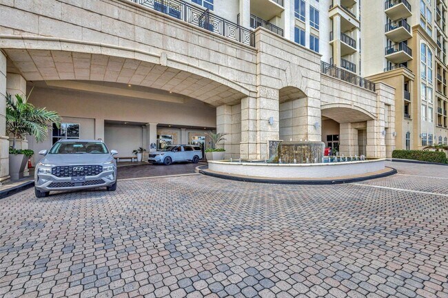 Building Photo - 3800 N Ocean Dr