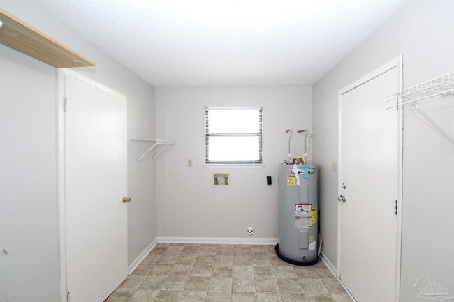 Building Photo - 8224 Tempest Dr