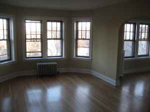 Primary Photo - 4837 W Roscoe St