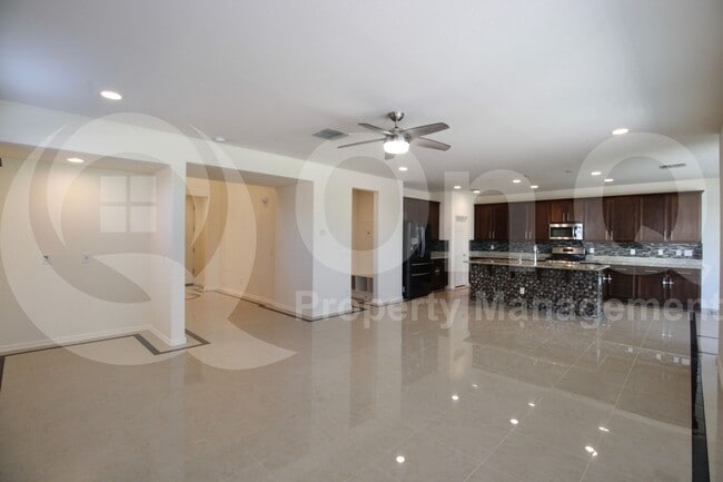 Building Photo - 10169 W Los Gatos Dr