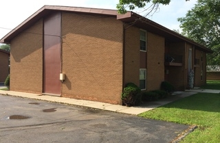 Building Photo - Medallion Manor