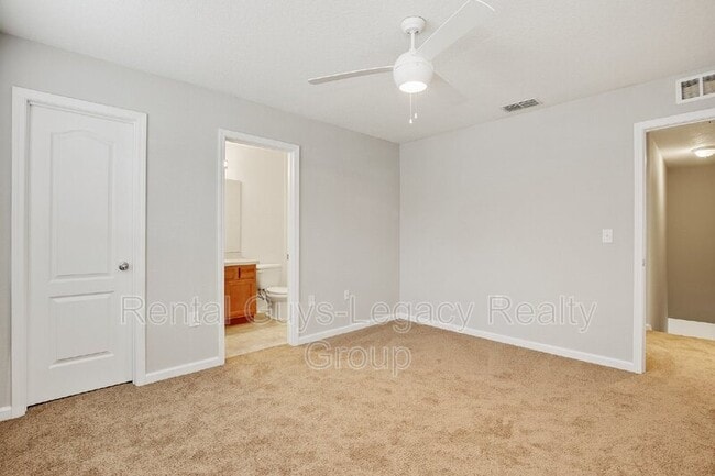 Building Photo - 425 Servia Dr