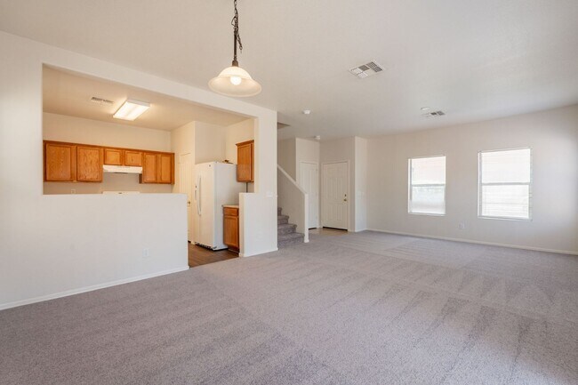 Building Photo - Great Location, 4 Bedrooms in Peoria!
