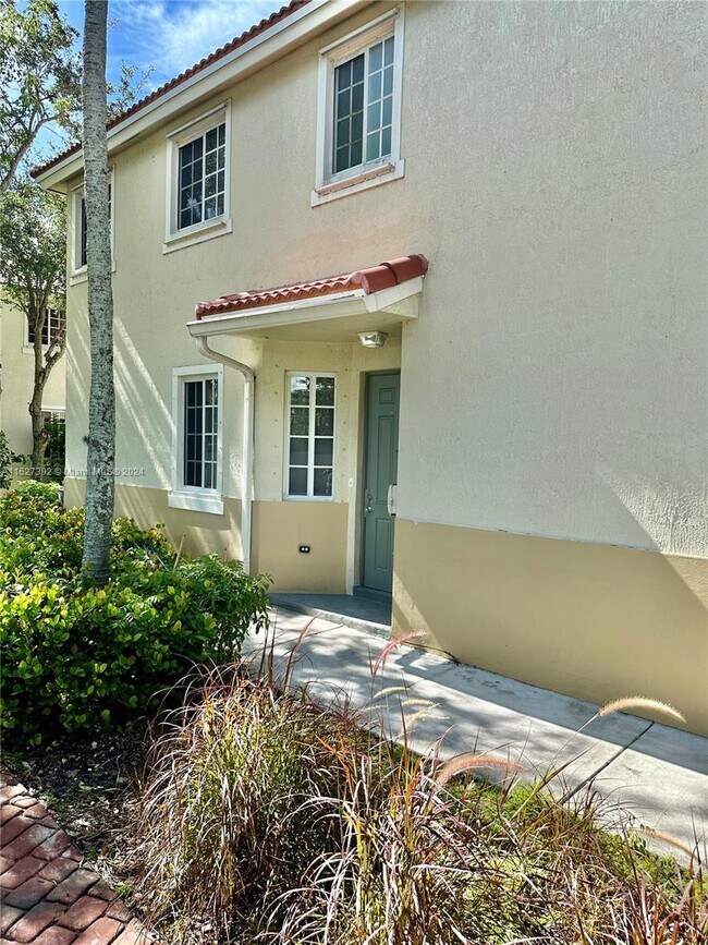 Building Photo - 21429 NW 13th Ct