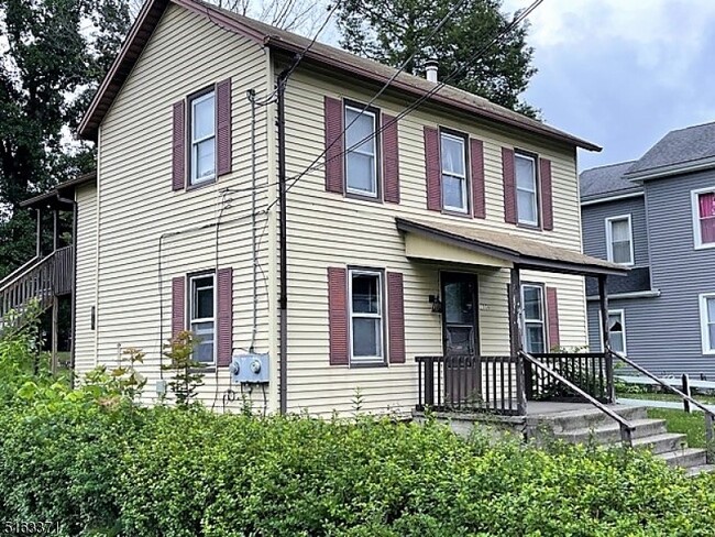 Primary Photo - 100 Belvidere Ave