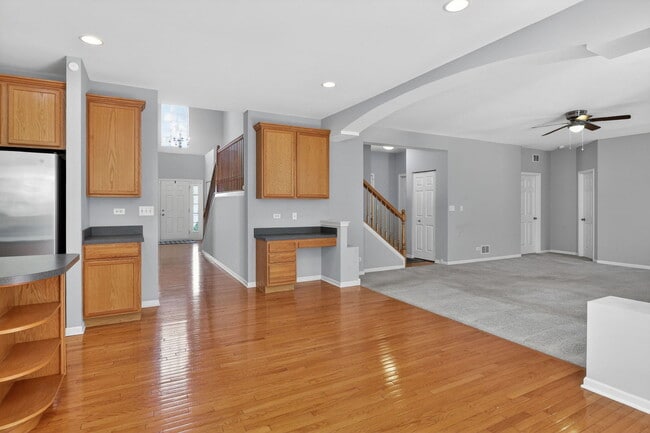Building Photo - 607 Mansfield Way