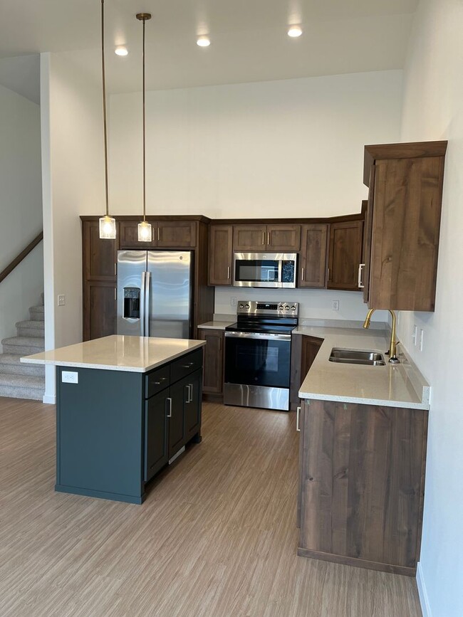Building Photo - The Wilds Townhomes