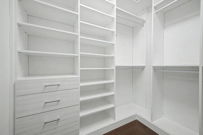 Building Photo - 2435 Cordoba Bluff Ct