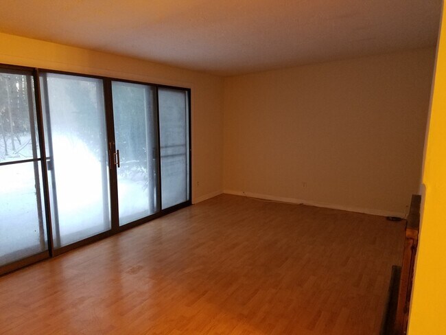 Building Photo - 19 Muriel Rd