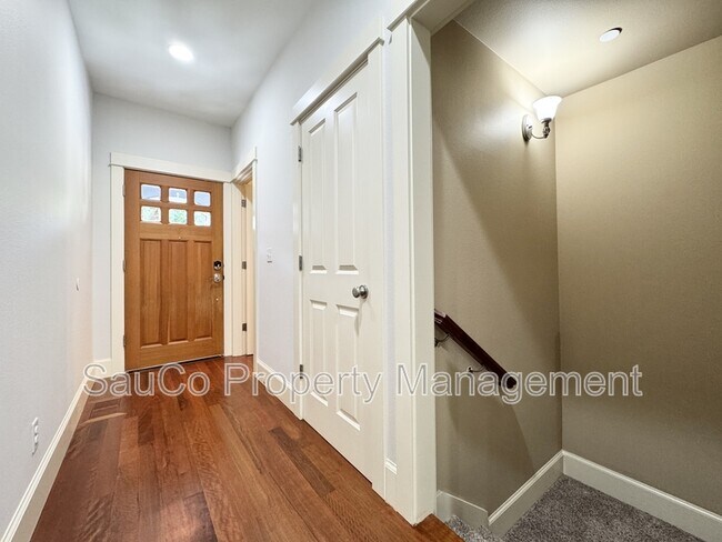 Building Photo - 11347 NW Kimble Ct