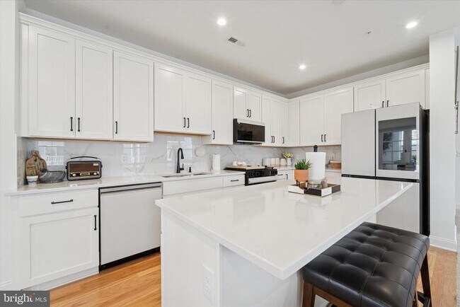 Building Photo - 25 Copper Ct