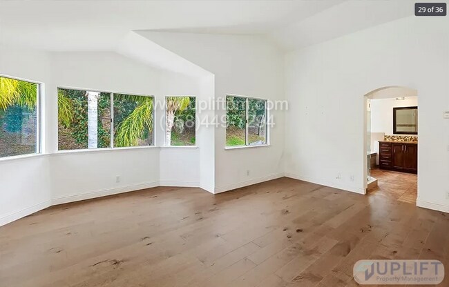 Building Photo - Spacious 4-Bedroom, 3-Bath Home Just Minut...