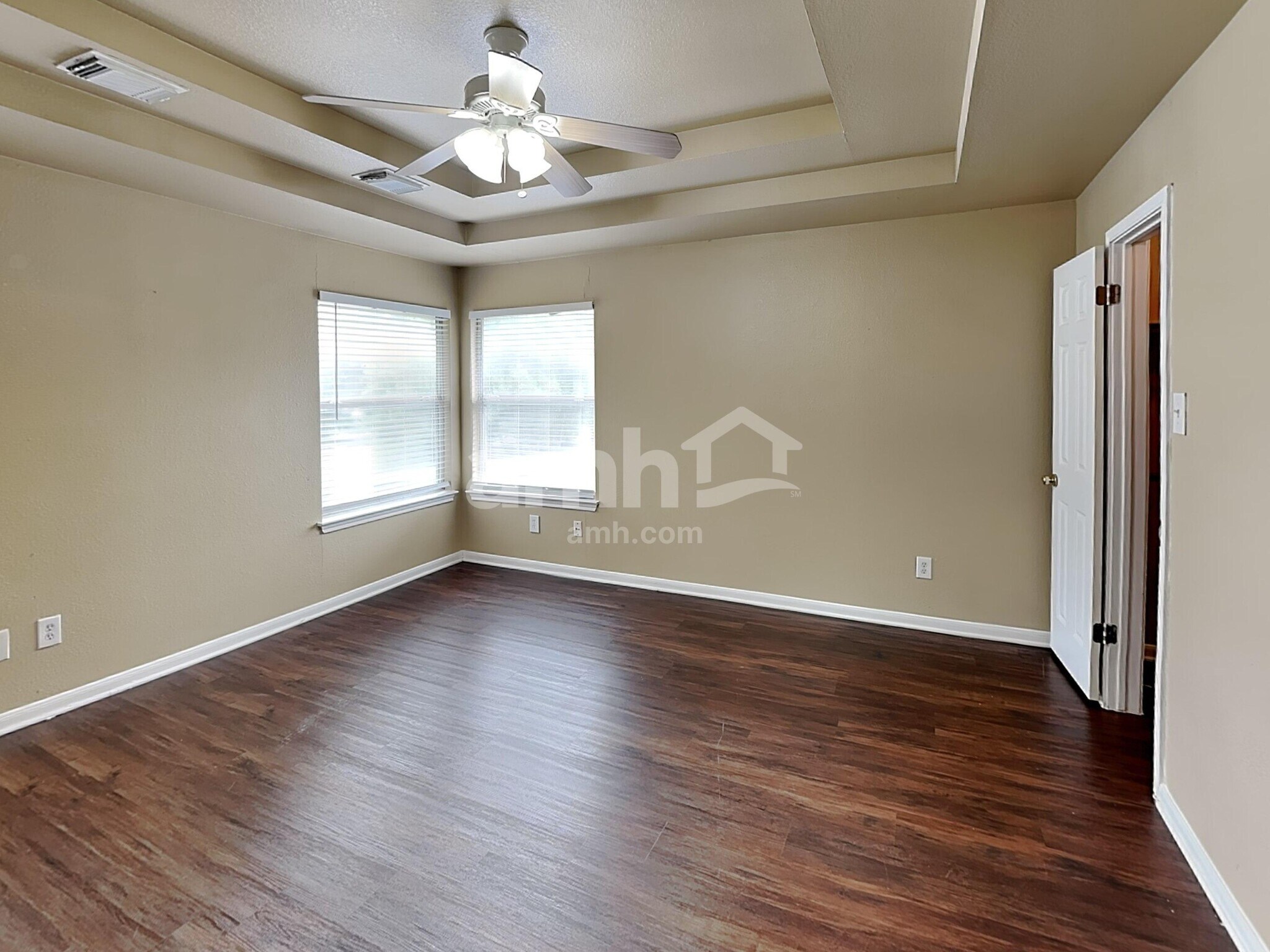 Building Photo - 3608 Cheyenne St