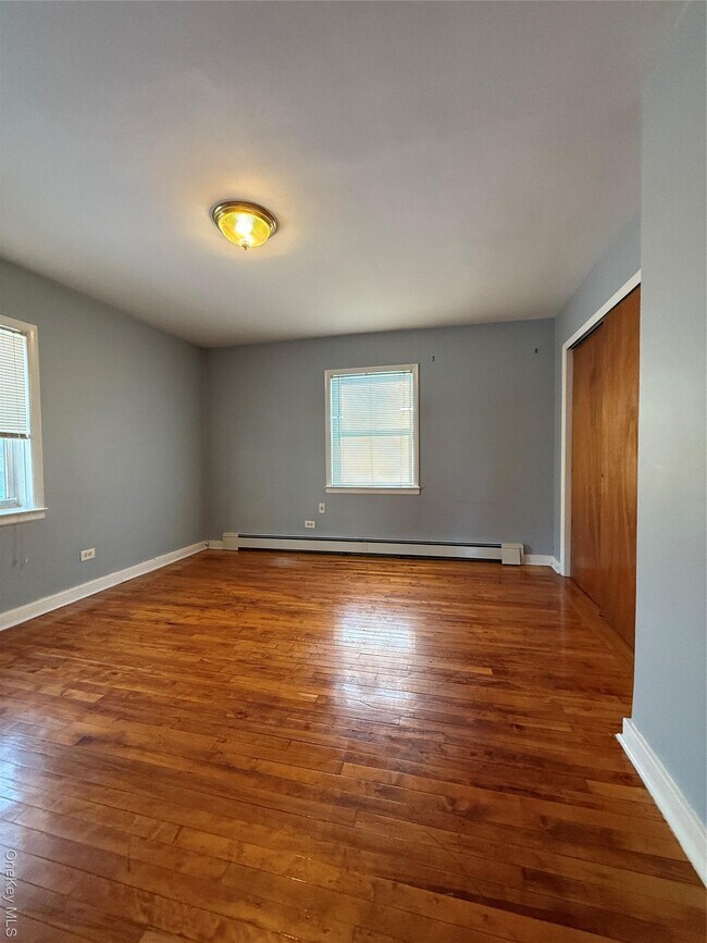 Building Photo - 110-51 64th Rd