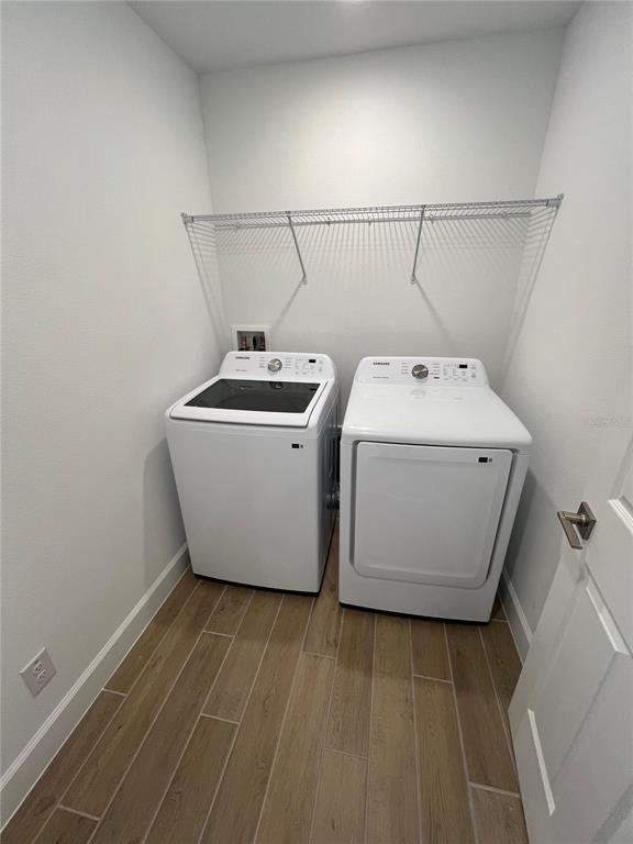 Building Photo - 2560 Cavanaugh Dr