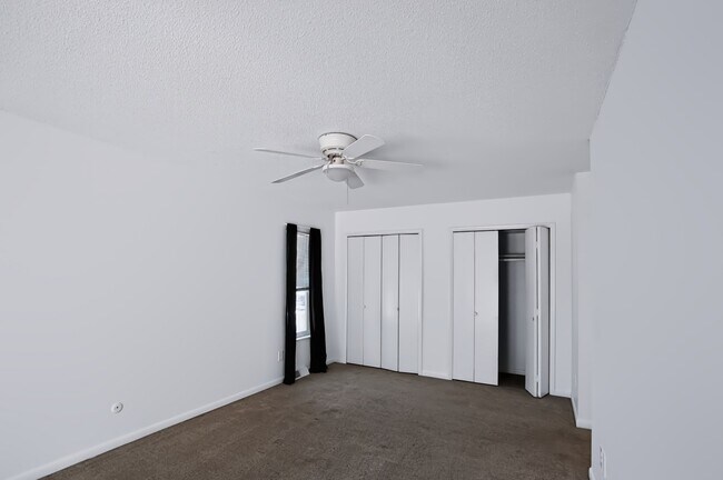 Building Photo - 4303 9th St Rd